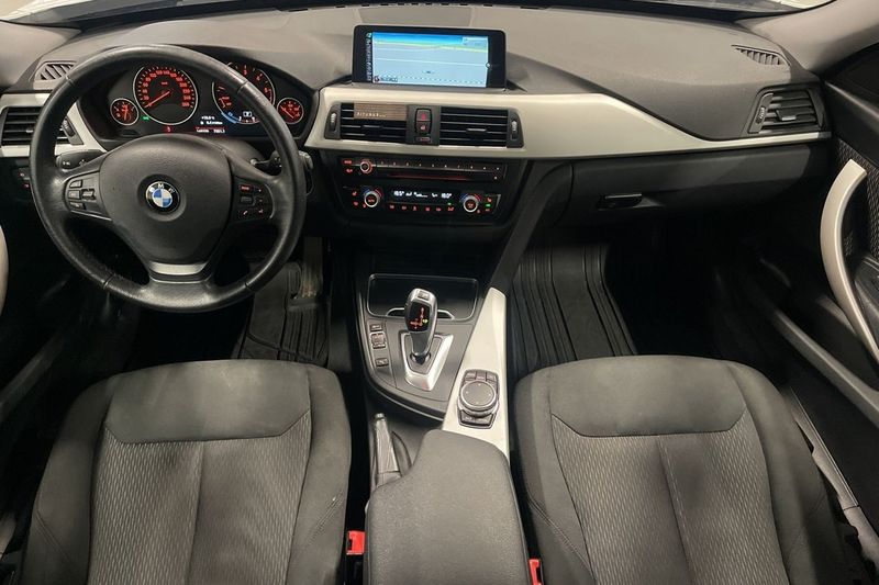 BMW 320 bild 10