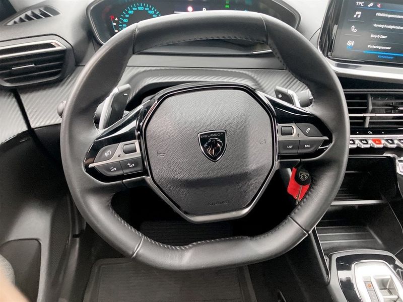 Peugeot 208 bild 7