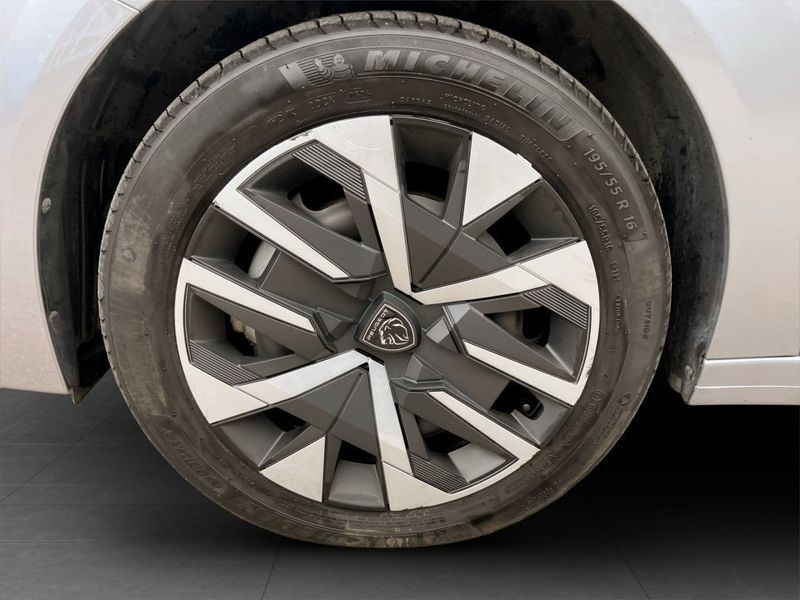 Peugeot 208 bild 14