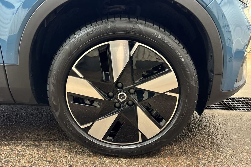 Volvo EX40 bild 17