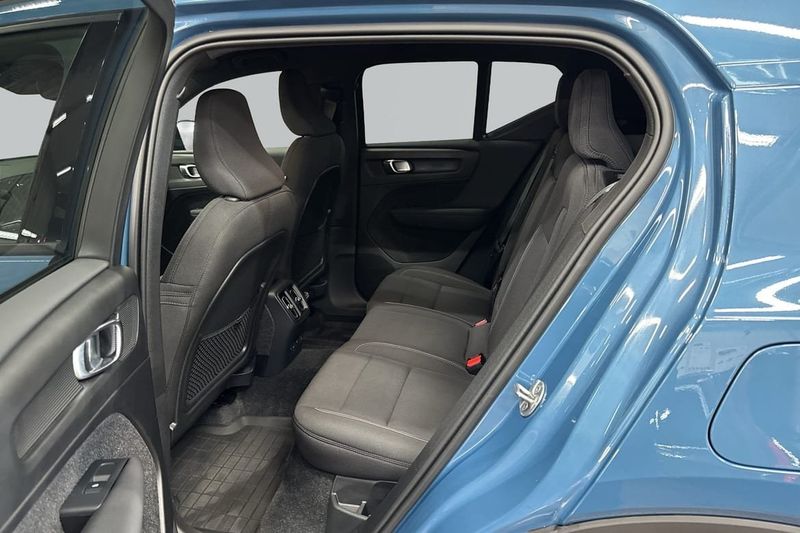 Volvo EX40 bild 7
