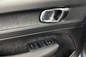 Volvo EX40 bild 19