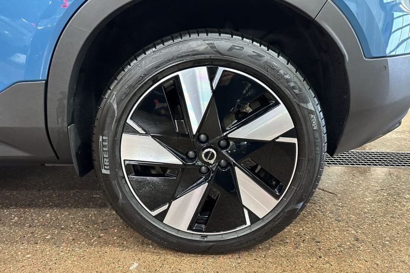 Volvo EX40 bild 15