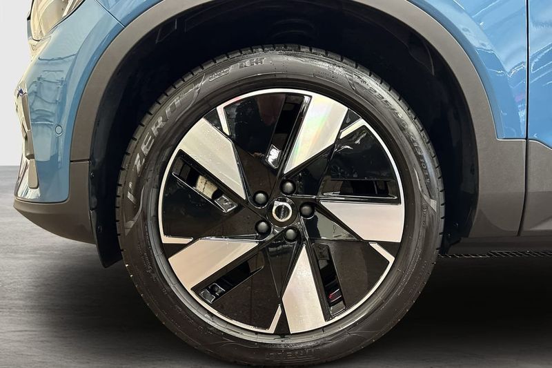Volvo EX40 bild 10