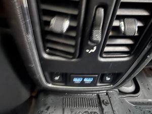 Jeep Grand Cherokee bild 24