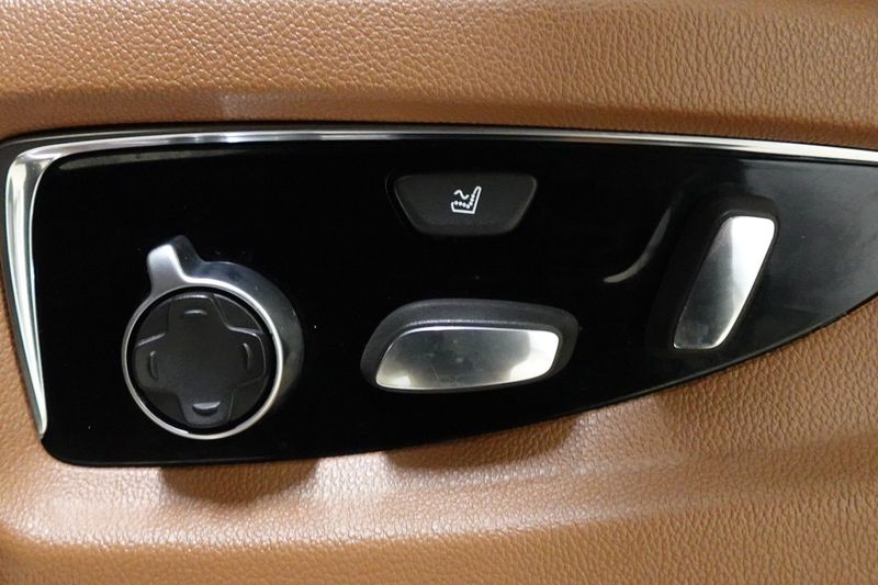 Cadillac ESCALADE bild 13