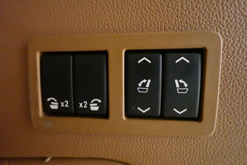 Cadillac ESCALADE bild 20