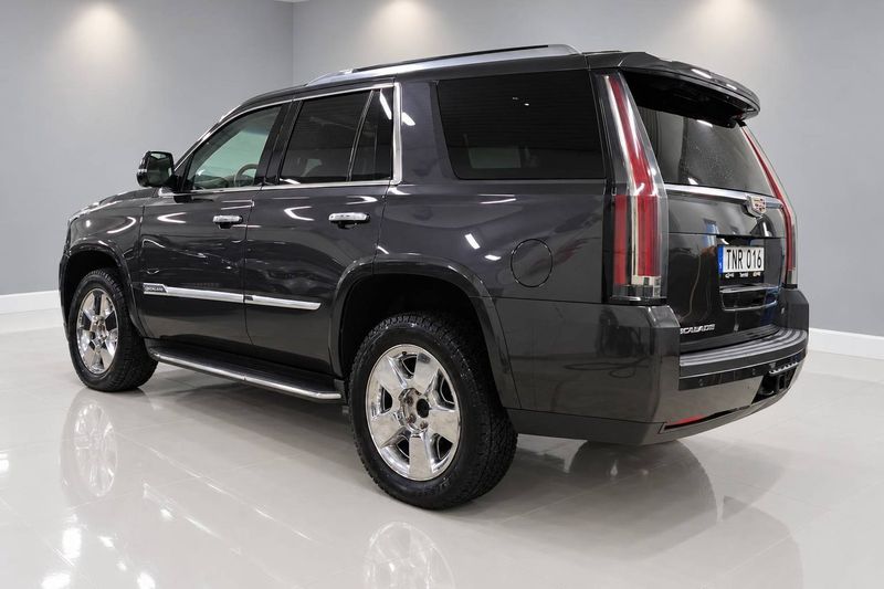 Cadillac ESCALADE bild 24