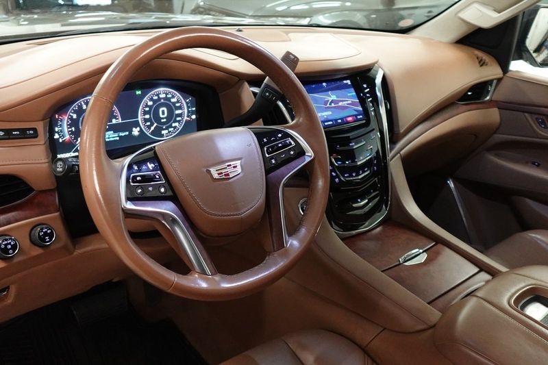 Cadillac ESCALADE bild 6