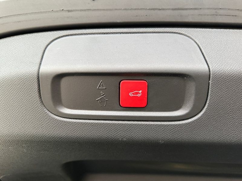 Peugeot 408 bild 16