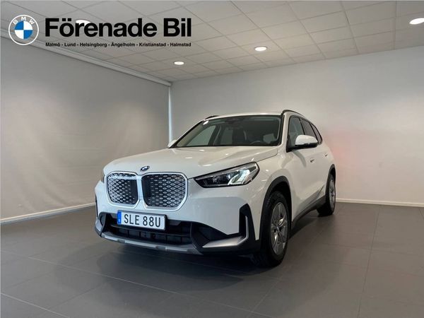 BMW iX1 eDrive20 Active Edition Backkamera Drag - 2026