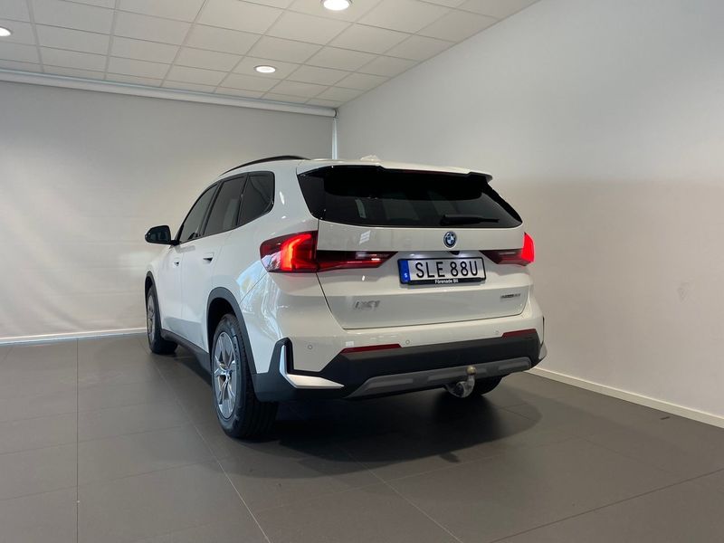 BMW iX1 bild 9