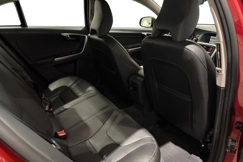 Volvo S60 bild 9