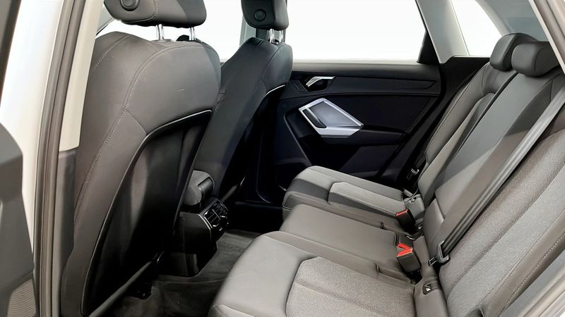 Audi Q3 bild 11