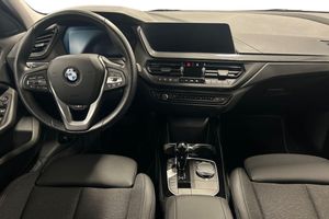 BMW 118 bild 8