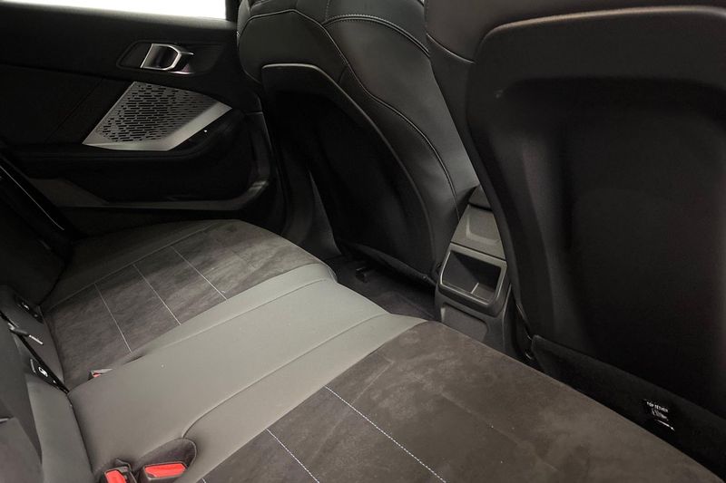 BMW 120 bild 7