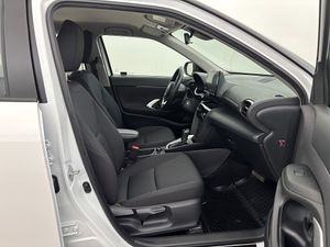 Toyota Yaris Cross bild 19
