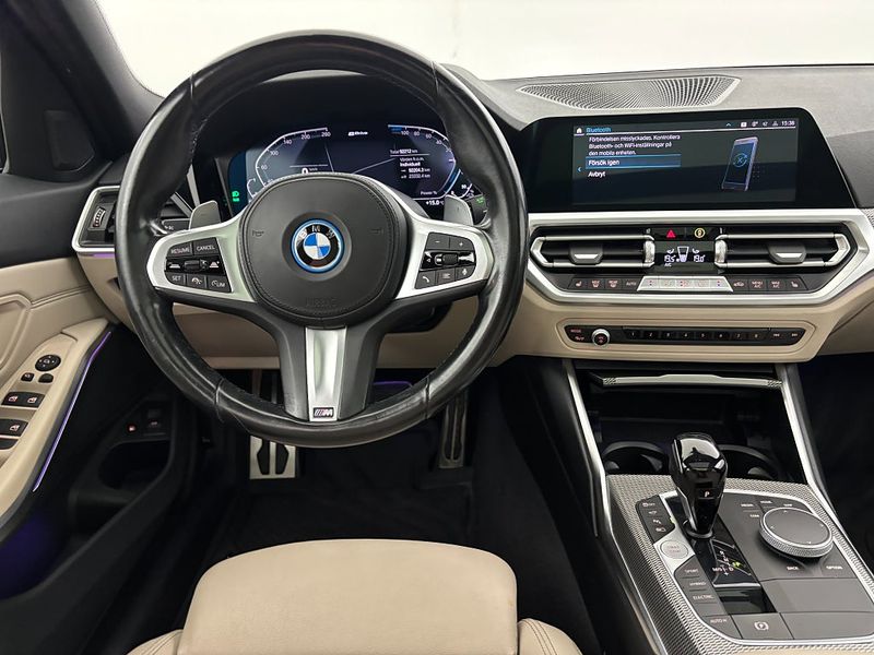 BMW 330 bild 19