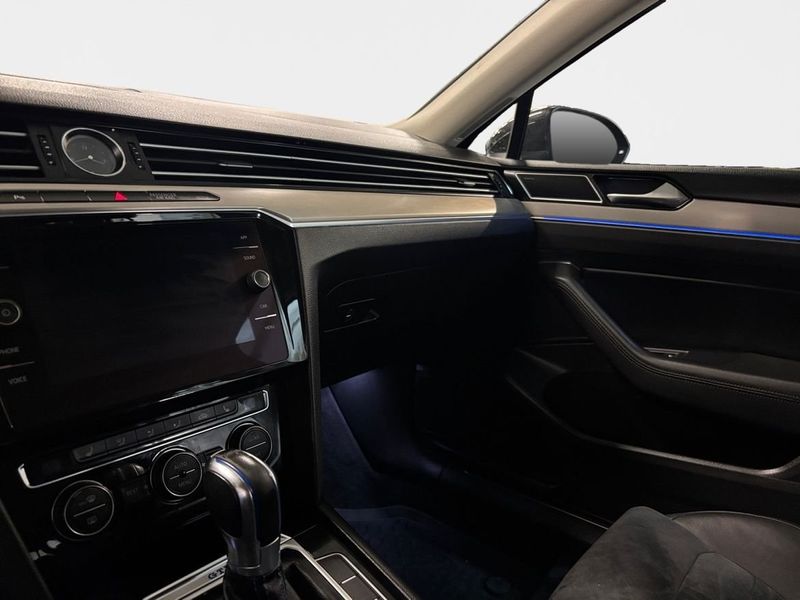 Volkswagen Passat bild 12