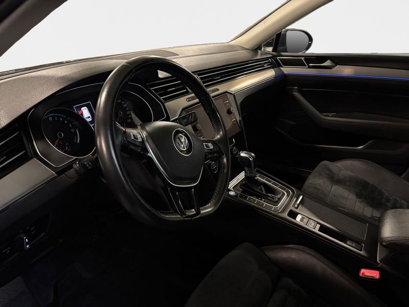 Volkswagen Passat bild 10