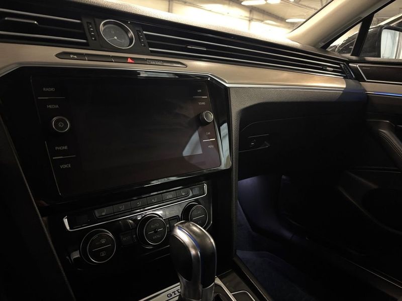 Volkswagen Passat bild 16