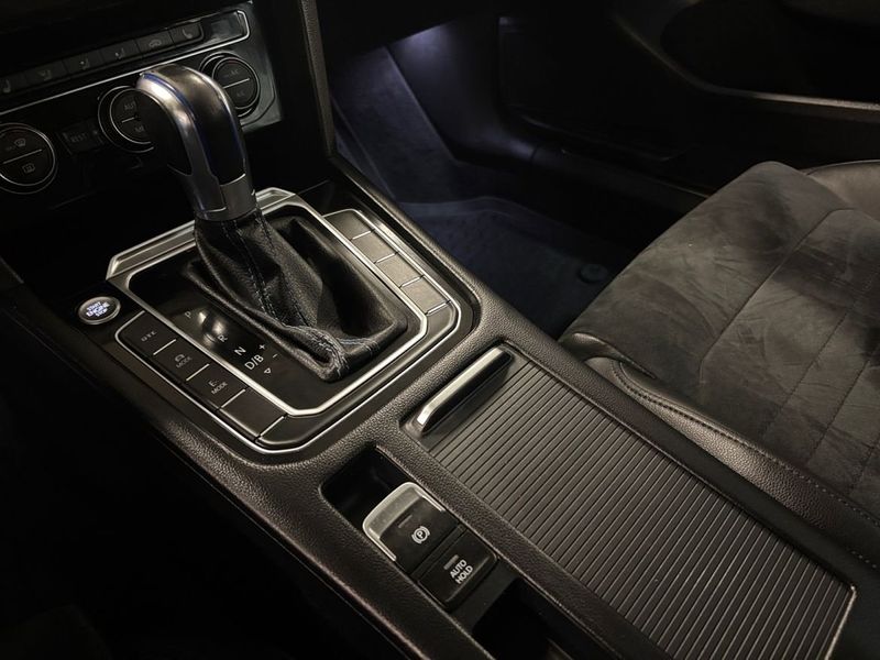 Volkswagen Passat bild 17
