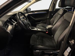 Volkswagen Passat bild 9
