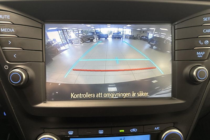 Toyota Avensis bild 16
