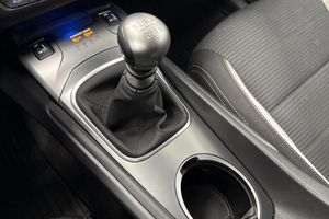 Toyota Avensis bild 13