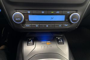 Toyota Avensis bild 17