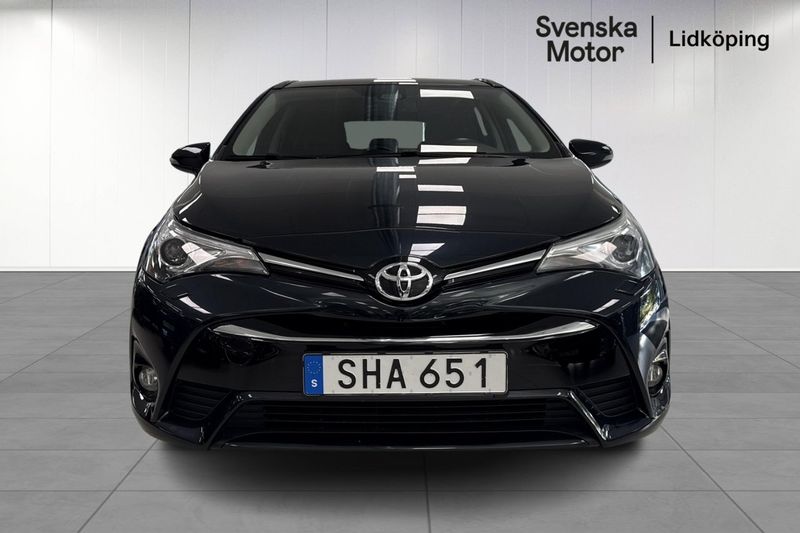 Toyota Avensis bild 2