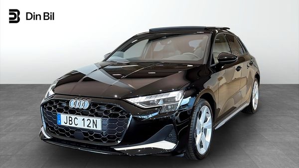 Audi A3 Sportback 35 TFSI 150HK S-tronic S-line / Panorama / - 2025