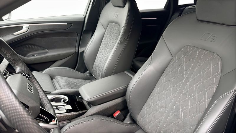 Audi A6 bild 8