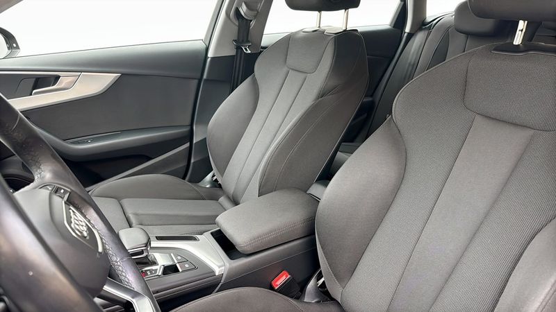 Audi A4 bild 8