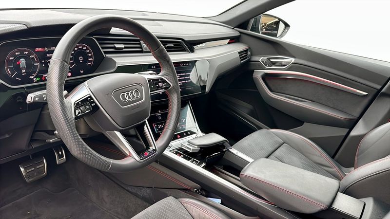 Audi Q8 e-tron bild 8