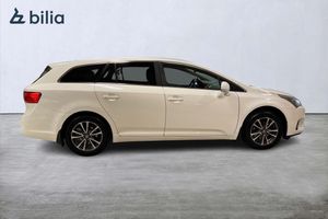 Toyota Avensis bild 18