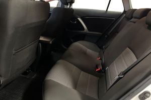 Toyota Avensis bild 13