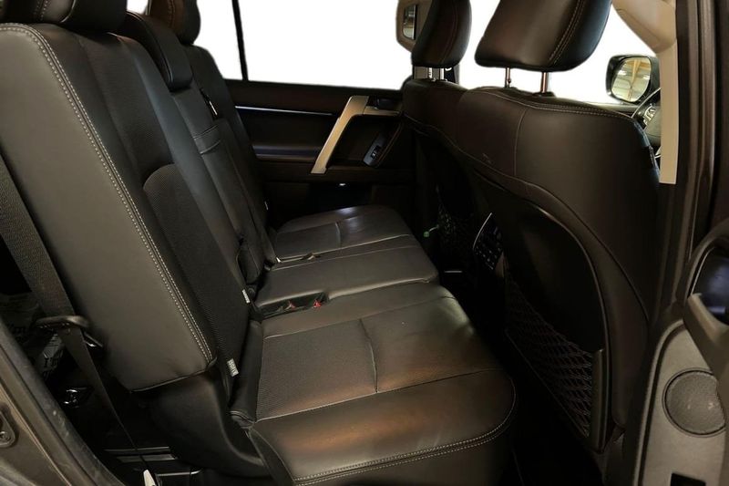 Toyota Land Cruiser bild 9