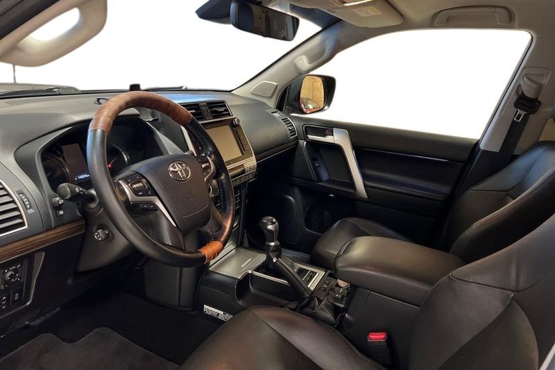 Toyota Land Cruiser bild 14