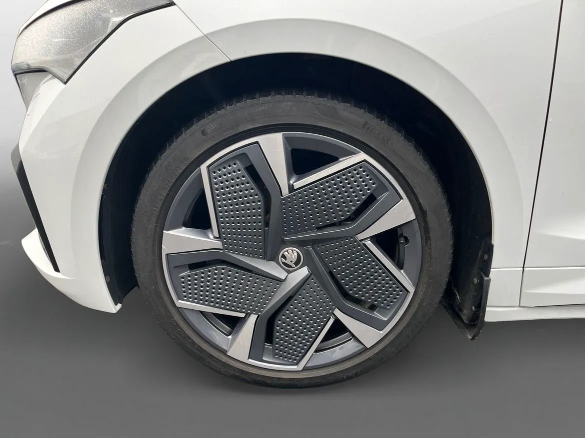 Skoda Enyaq bild 14