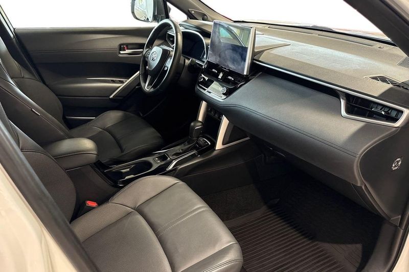 Toyota Corolla Cross bild 7