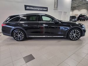Mercedes E300 bild 3