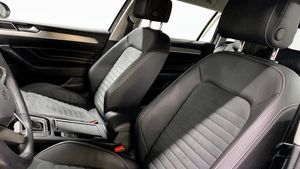 Volkswagen Passat bild 8