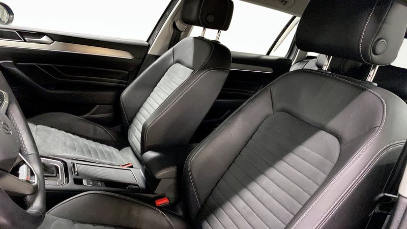 Volkswagen Passat bild 8