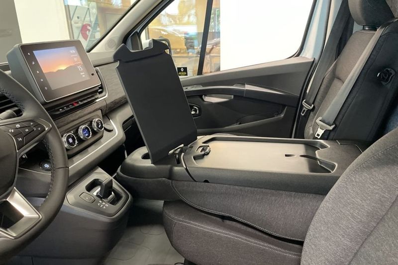 Renault Trafic bild 10