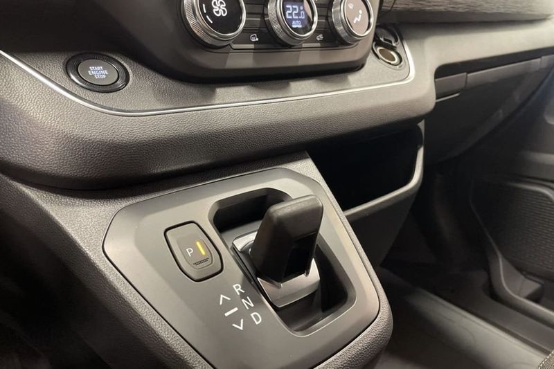 Renault Trafic bild 8