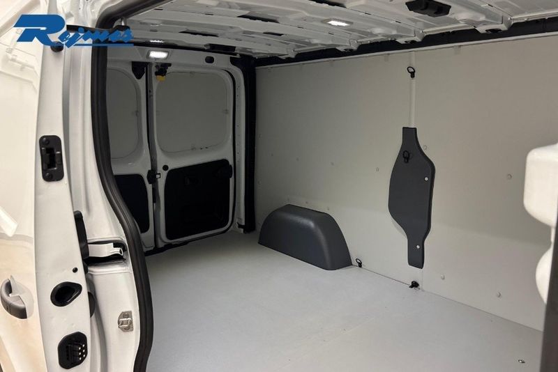 Renault Trafic bild 10