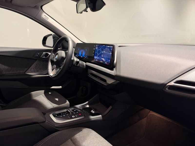 BMW 120 bild 9