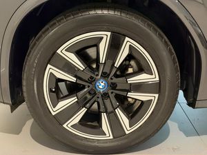 BMW iX3 bild 5