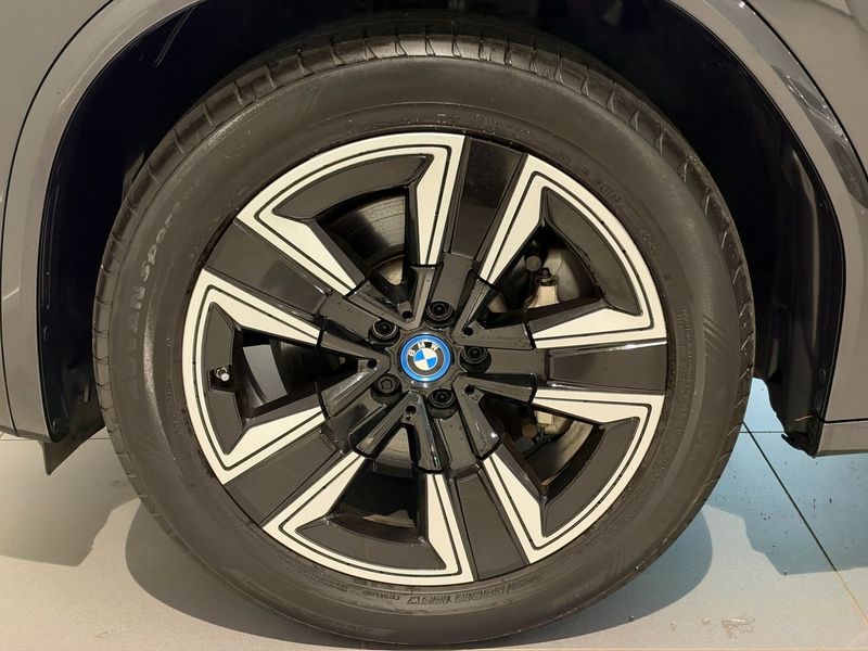 BMW iX3 bild 5